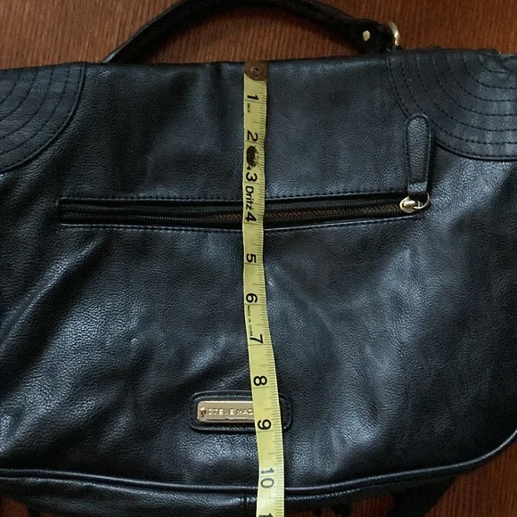 STEVE MADDEN leather black bag, fringe. Adjustable and removable shoulder strap. - Picture 13 of 15